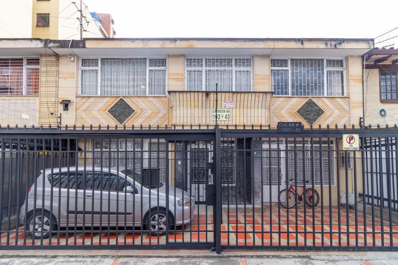 Ayenda Casa Hostal Del Norte Bogota Exterior photo